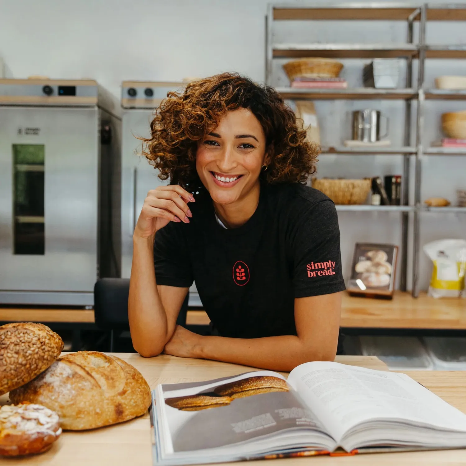Simply Bread Bakkershandtekening T-shirt maat L